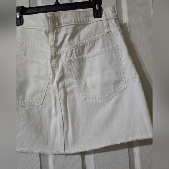 Madewell Rigid Denim A-Line High Waist Mini Skirt in Tile White, Button Fly, EUC - Picture 10 of 13